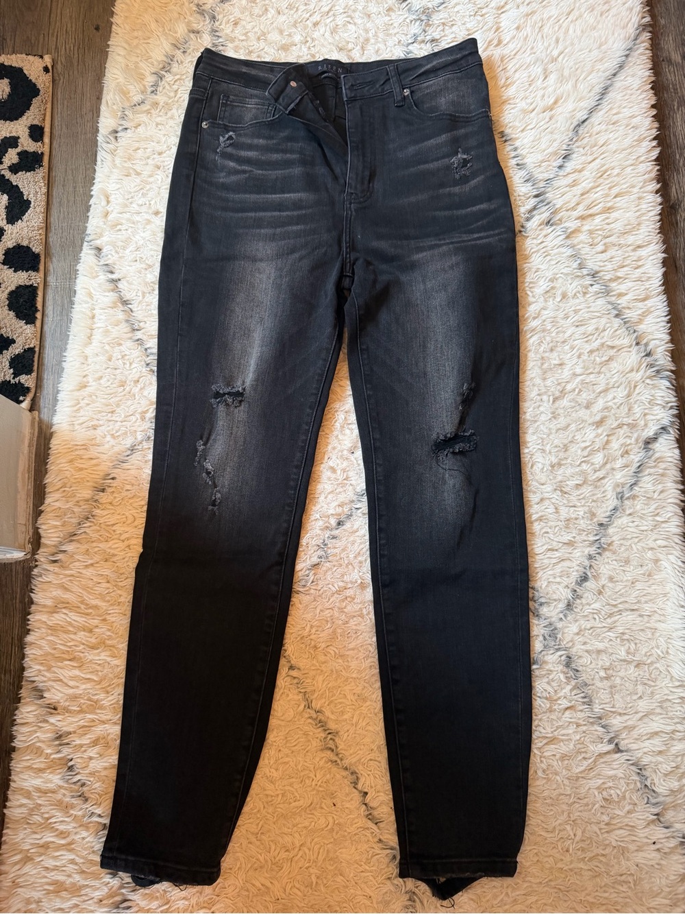 Risen Women’s Distressed Black Skinny Jeans